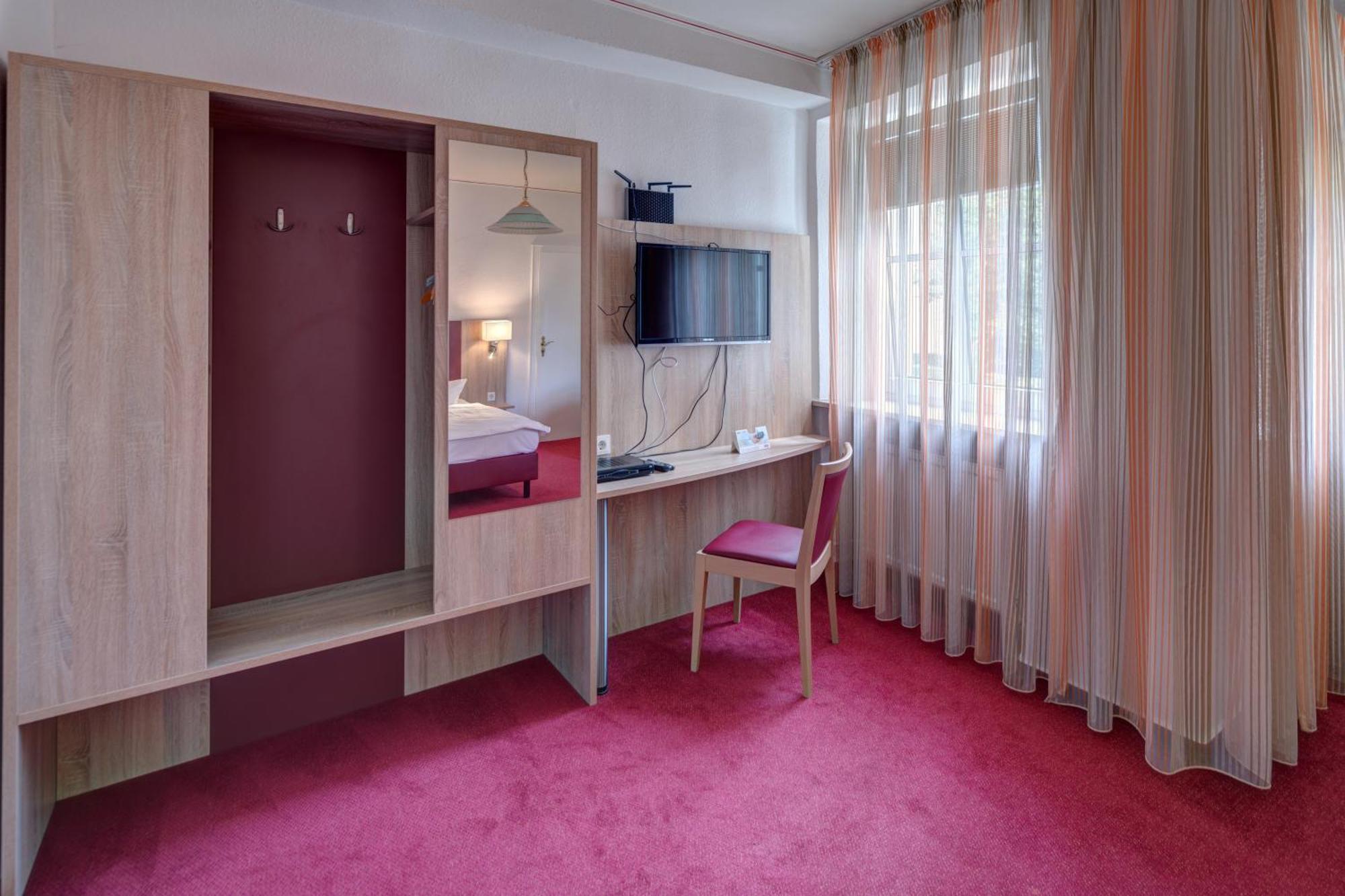 Hotel Leander Bitburg Ngoại thất bức ảnh
