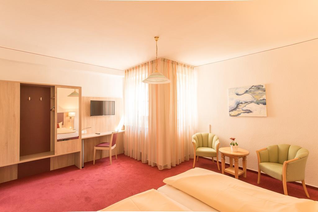 Hotel Leander Bitburg Ngoại thất bức ảnh