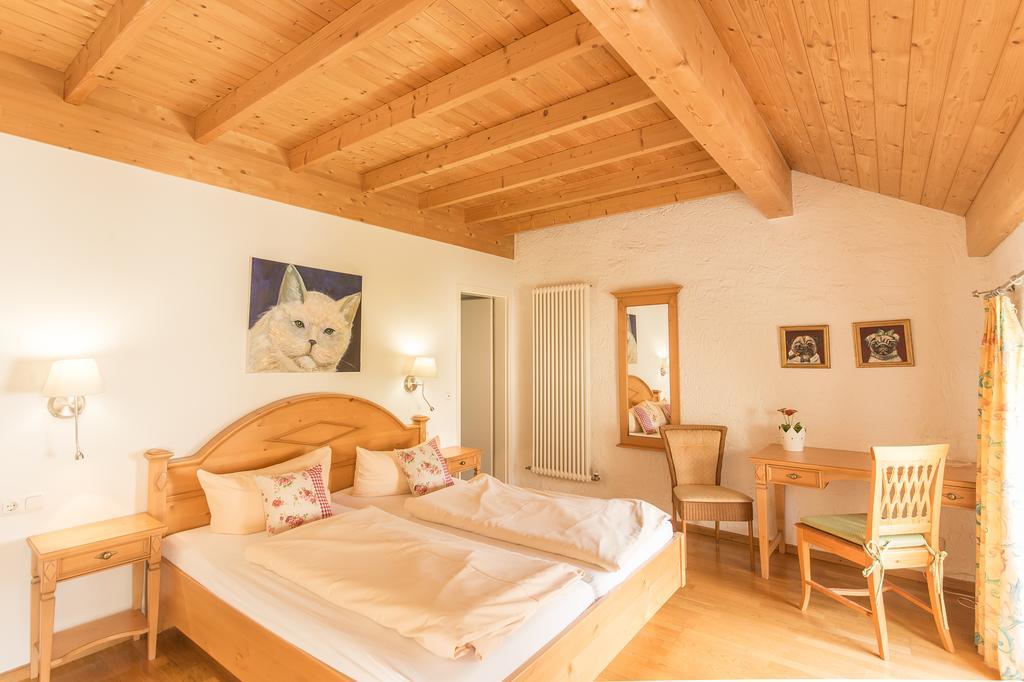 Hotel Leander Bitburg Ngoại thất bức ảnh
